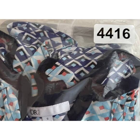 DR2 Womens Small Top Blouse Blue Pink Chevron Print Sleeveless - Picture 10 of 10